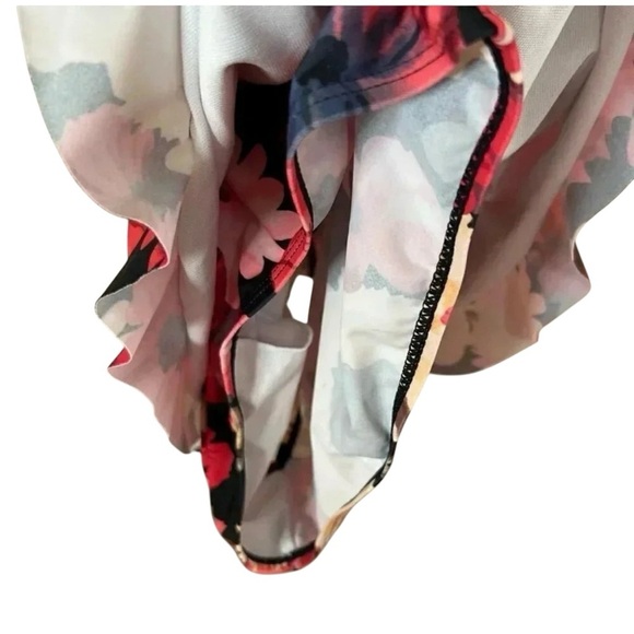 Meet.Curve Size 2XL Fringe One Piece Swimsuit Women Red - Picture 9 of 10